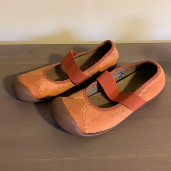 Keen Orange Leather Mary Jane Flats with Rubber Soles - Women’s Size 8 - Picture 2 of 11